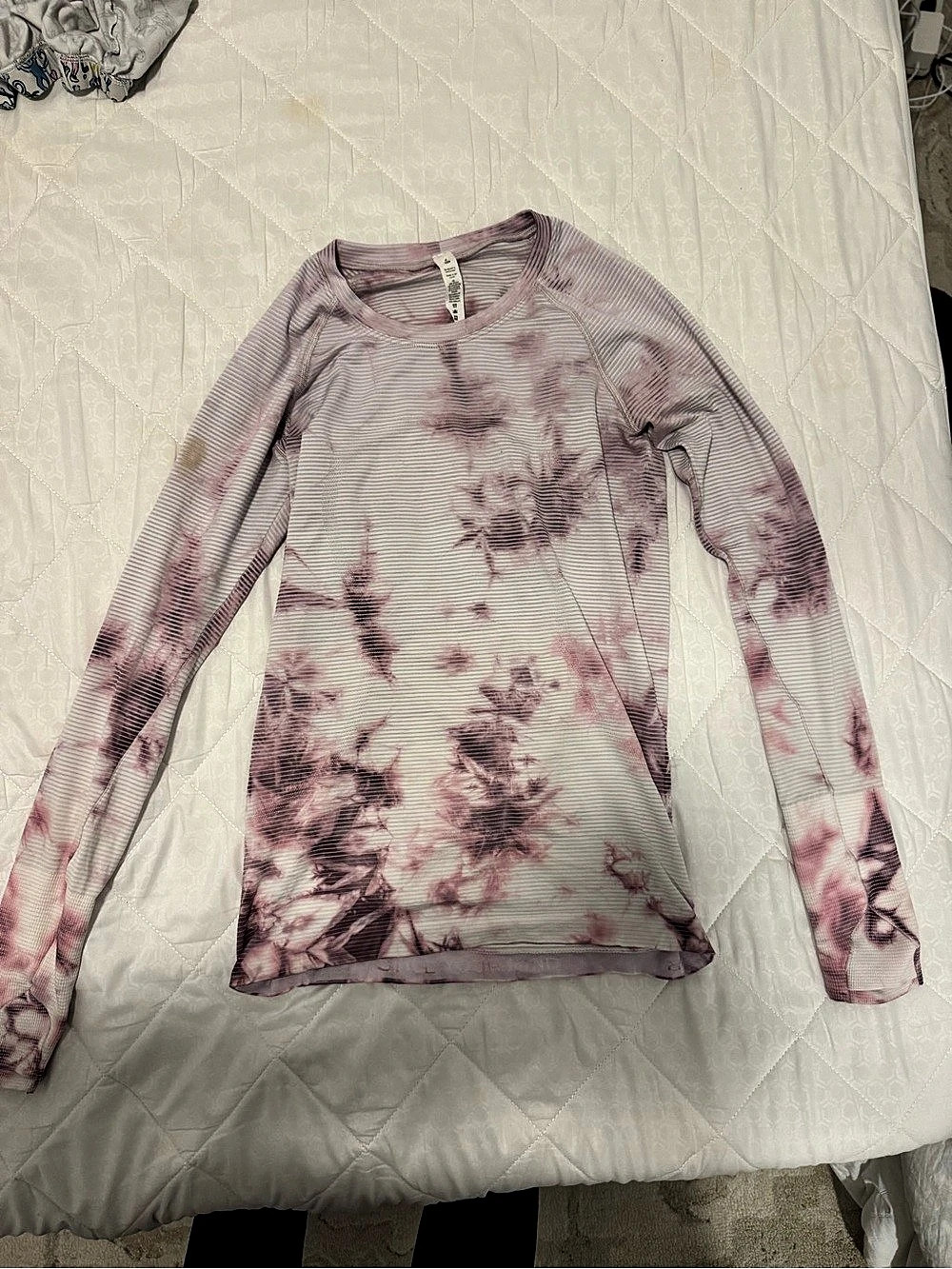 lululemon Swiftly Tech Long-Sleeve Shirt 2.0 Floral Top Pink & White Size 8